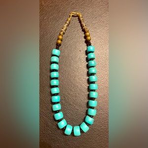 Gorgeous stone beaded necklace. Tiffany blue.In great condition.